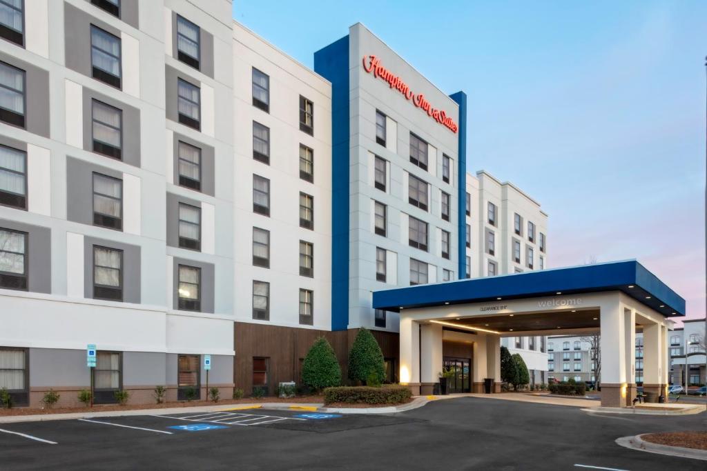 Hampton Inn & Suites Concord-Charlotte - main image