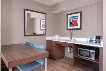 Hampton Inn & Suites Concord-Charlotte - image 10