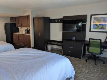 Holiday Inn Express Hotel & Suites Charlotte-Concord I-85 an IHG Hotel - image 3