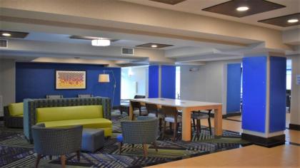 Holiday Inn Express Hotel & Suites Charlotte-Concord I-85 an IHG Hotel - image 8