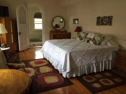 Connellsville Bed and Breakfast - image 2