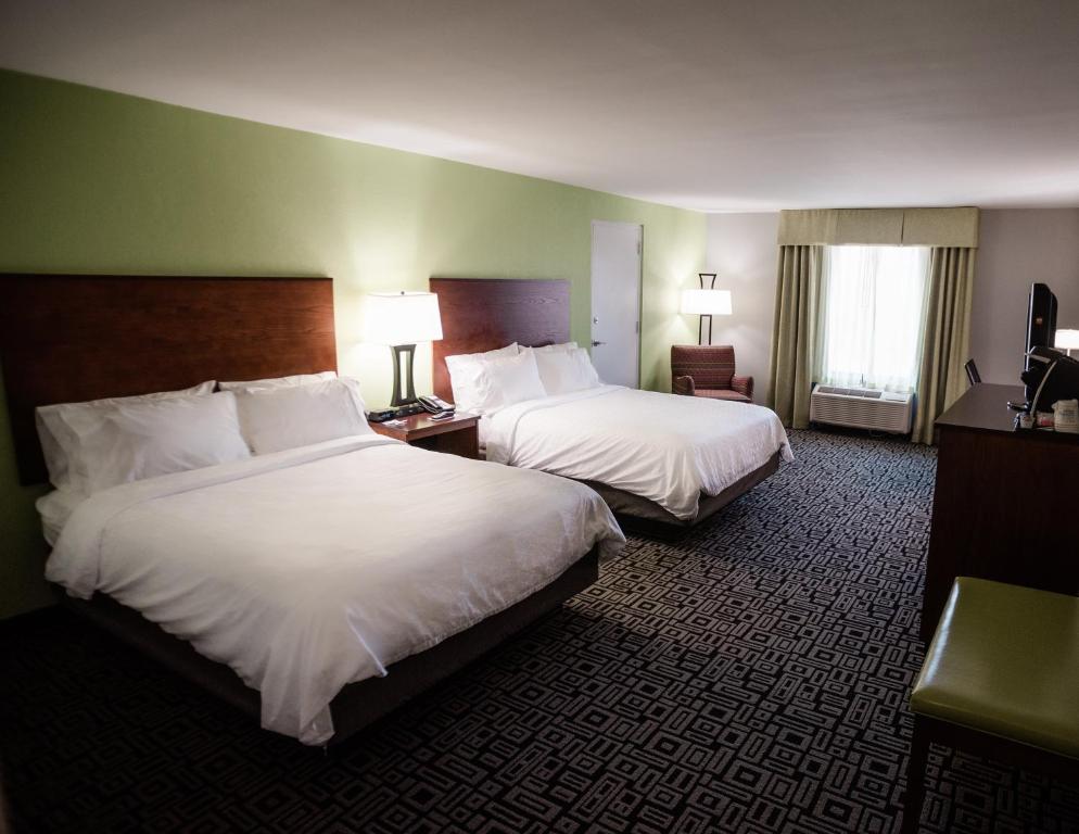 Holiday Inn Express Hickory - Hickory Mart an IHG Hotel - image 3