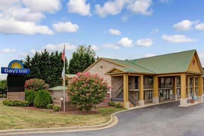 Days Inn by Wyndham Conover-Hickory - image 10