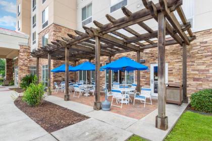 Fairfield Inn & Suites by Marriott Houston Conroe - image 9