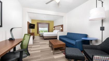 Holiday Inn Express Hotel and Suites Conroe an IHG Hotel - image 14