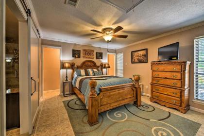 Spacious Conroe Home with Foosball and Pool Table! - image 7