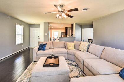 Spacious Conroe Home - 6 Mi to The Woodlands! - image 8