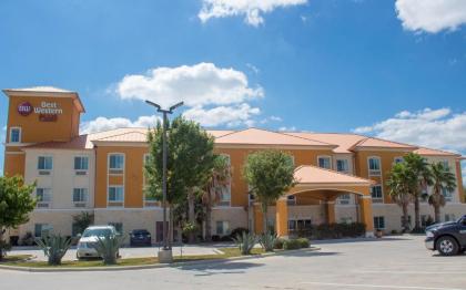 Best Western Plus San Antonio East Inn & Suites - image 6