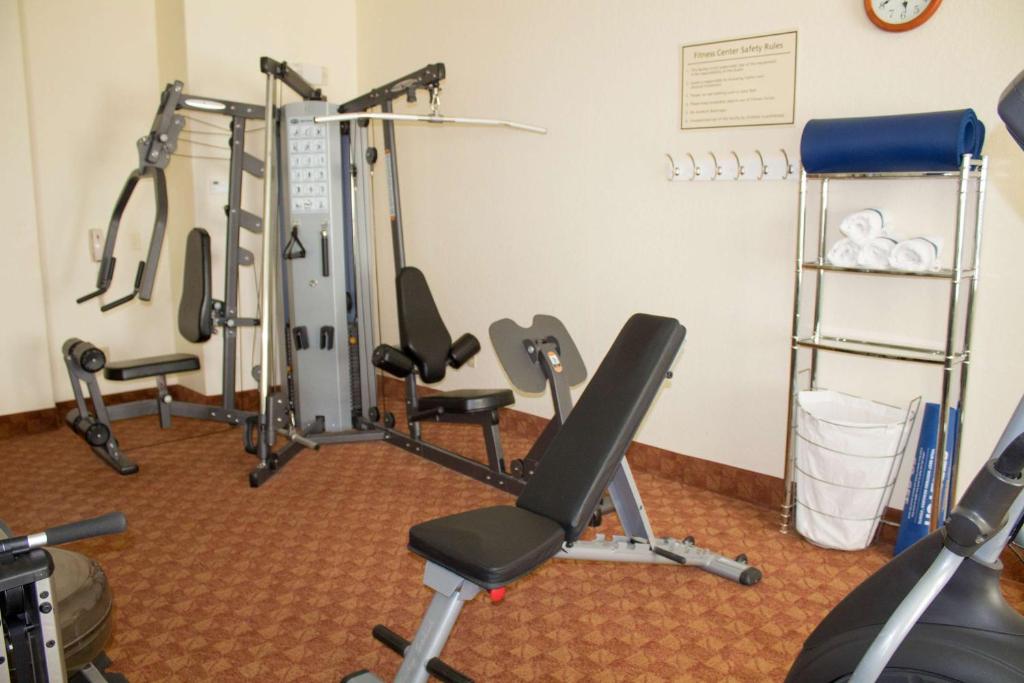 Best Western Plus San Antonio East Inn & Suites - image 7