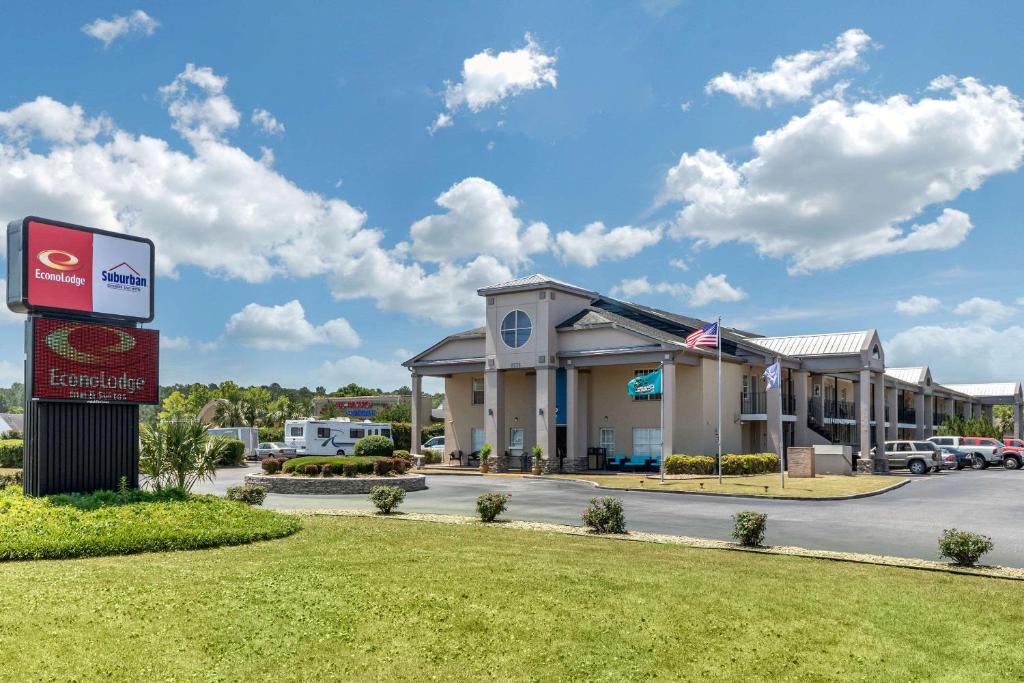 Suburban Extended Stay Hotel At the University - main image