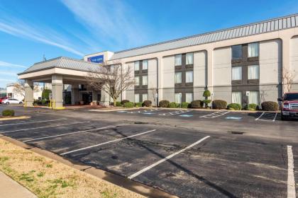 Motel 6-Conway AR - image 15