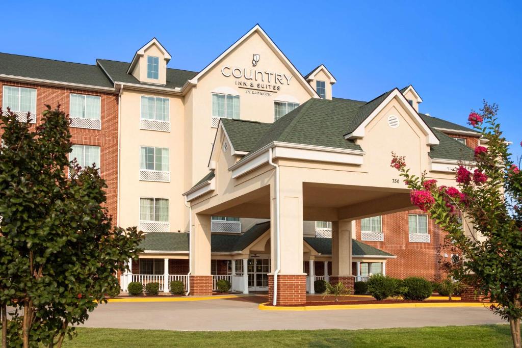 Country Inn & Suites by Radisson Conway AR - main image