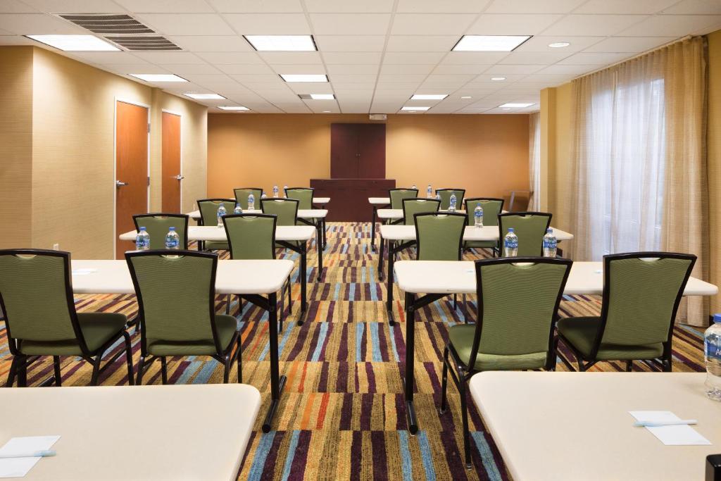 Fairfield Inn and Suites by Marriott Conway - image 6