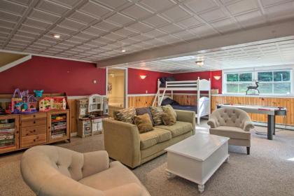 Deluxe North Conway Home with Game Room and Fire Pit! - image 12