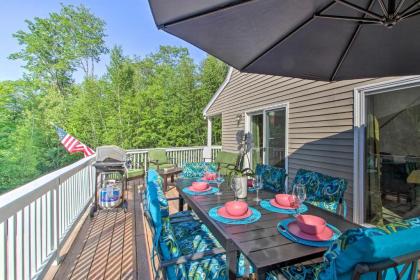 Deluxe North Conway Home with Game Room and Fire Pit! - image 7