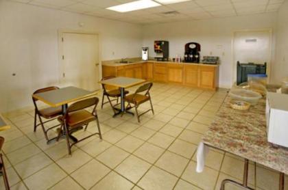 America's Best Value Inn Cookeville - image 7