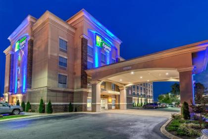 Holiday Inn Express & Suites Cookeville an IHG Hotel - image 15