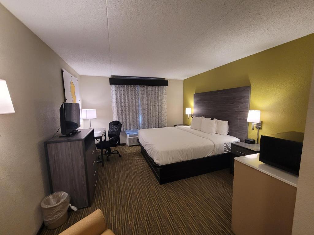 Quality Inn McGuire AFB - image 3