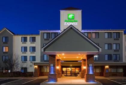 Holiday Inn Express Hotel & Suites Coon Rapids - Blaine Area an IHG Hotel - image 2