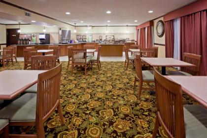 Country Inn & Suites by Radisson Coon Rapids MN - image 3