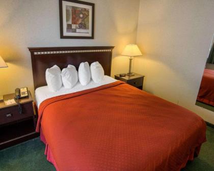 Quality Inn Northtown - image 10