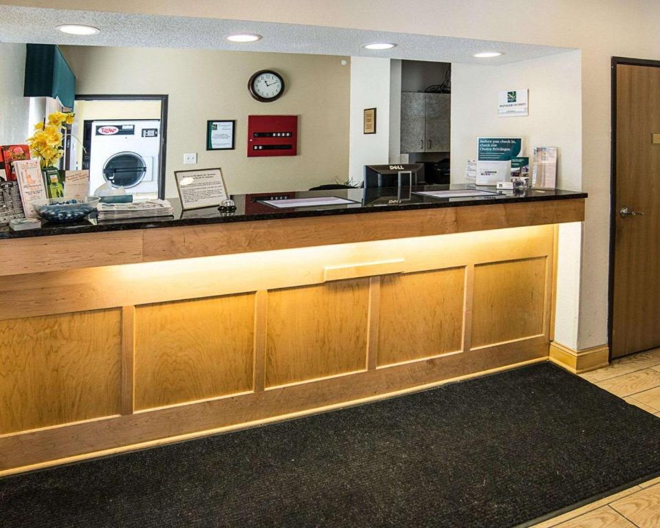 Quality Inn Northtown - image 5