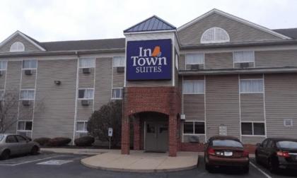 InTown Suites Extended Stay Minneapolis MN - Coon Rapids - image 10