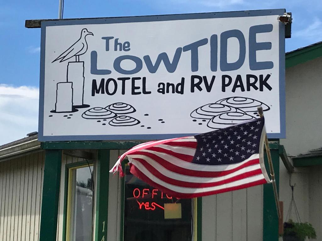 The Lowtide Motel - image 4