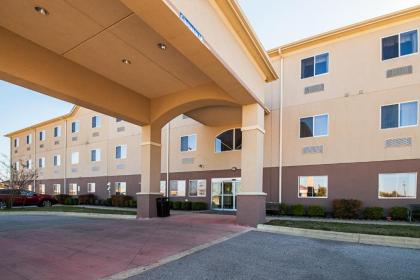 Days Inn by Wyndham Copperas Cove - image 13