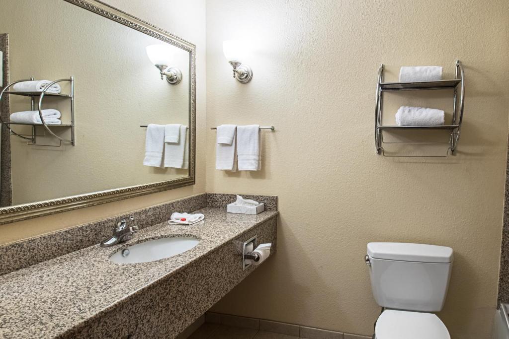 Days Inn by Wyndham Copperas Cove - image 6