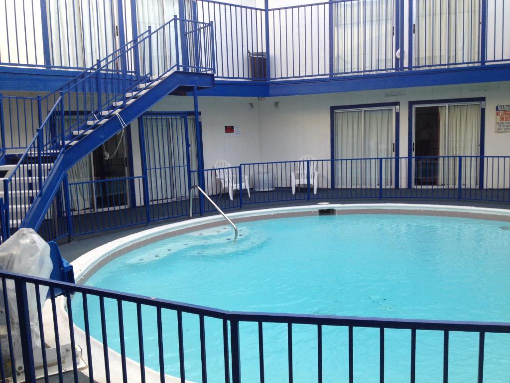 Relax Inn Copperas Cove - image 2