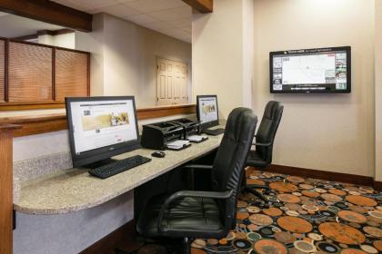 Holiday Inn Express Hotel & Suites Coralville an IHG Hotel - image 9