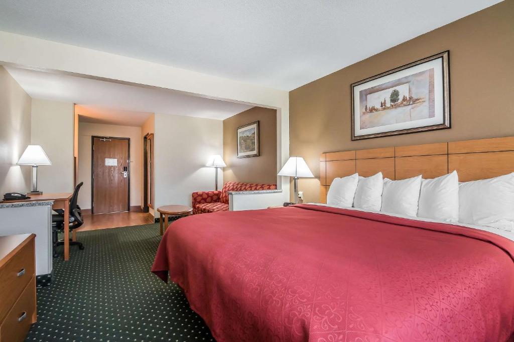 Quality Inn - Coralville - image 5