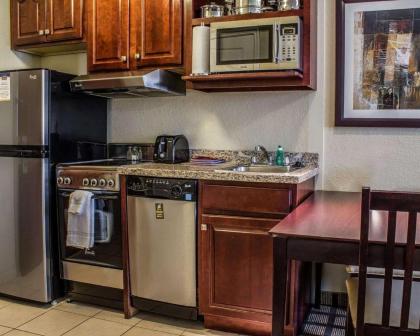 MainStay Suites Coralville - Iowa City - image 13