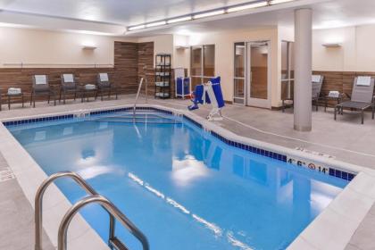 Fairfield Inn & Suites by Marriott Coralville - image 3