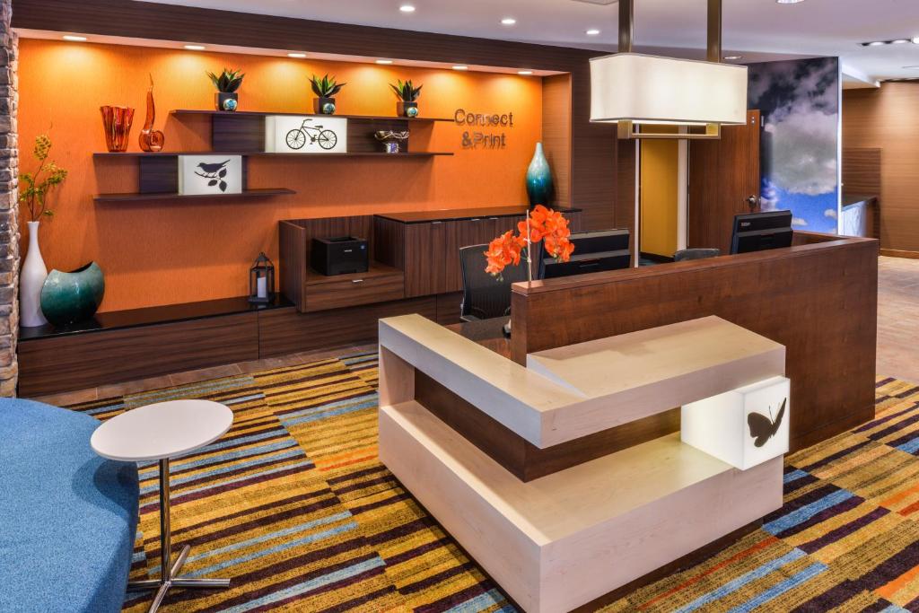 Fairfield Inn & Suites by Marriott Coralville - image 7