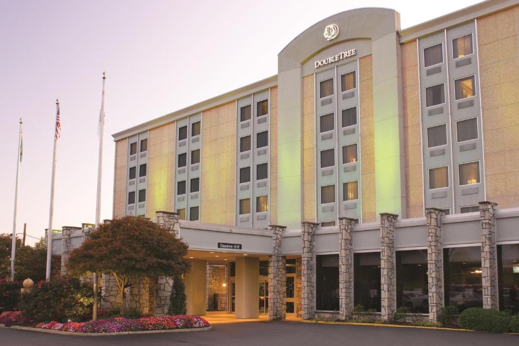 DoubleTree by Hilton Pittsburgh Airport - main image