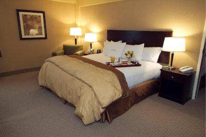 DoubleTree by Hilton Pittsburgh Airport - image 13