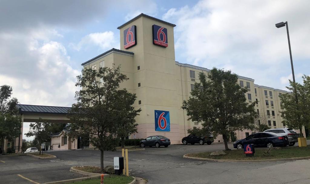 Motel 6 Coraopolis PA Pittsburgh - main image