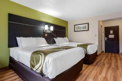 Quality Inn - image 15