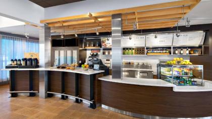 Courtyard by Marriott Pittsburgh Airport - image 11