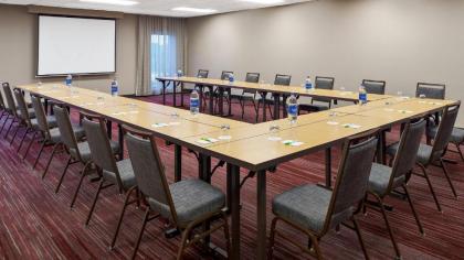 Courtyard by Marriott Pittsburgh Airport - image 13