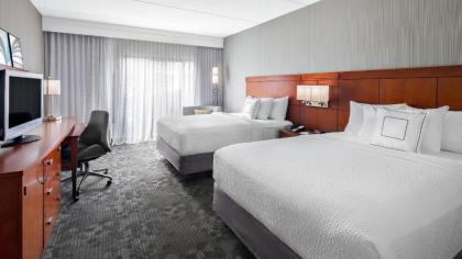 Courtyard by Marriott Pittsburgh Airport - image 6