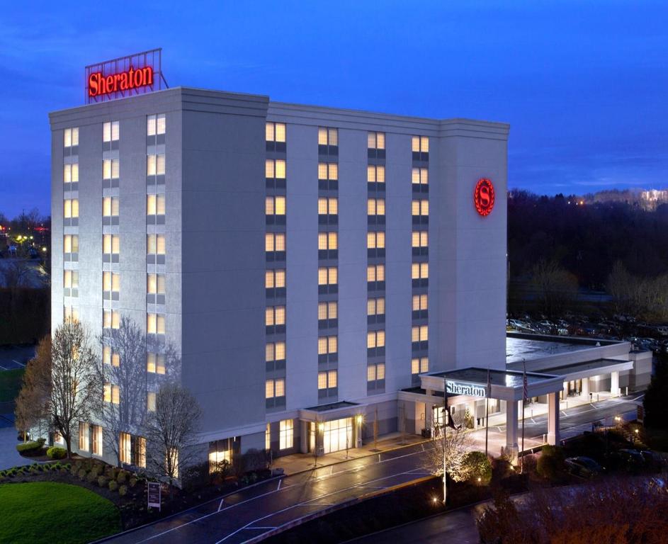 Sheraton Pittsburgh Airport Hotel - main image