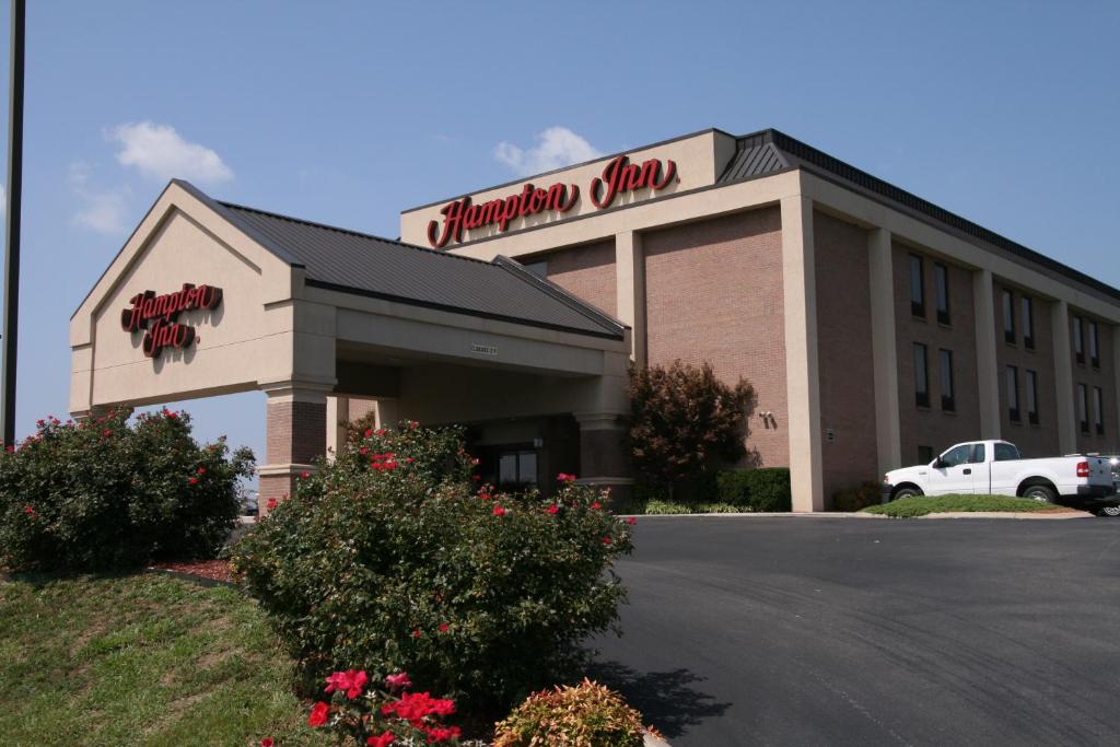 Hampton Inn Corbin - main image