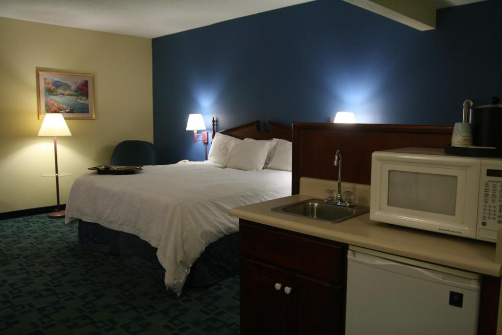 Hampton Inn Corbin - image 4