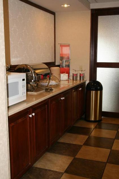 Hampton Inn Corbin - image 8