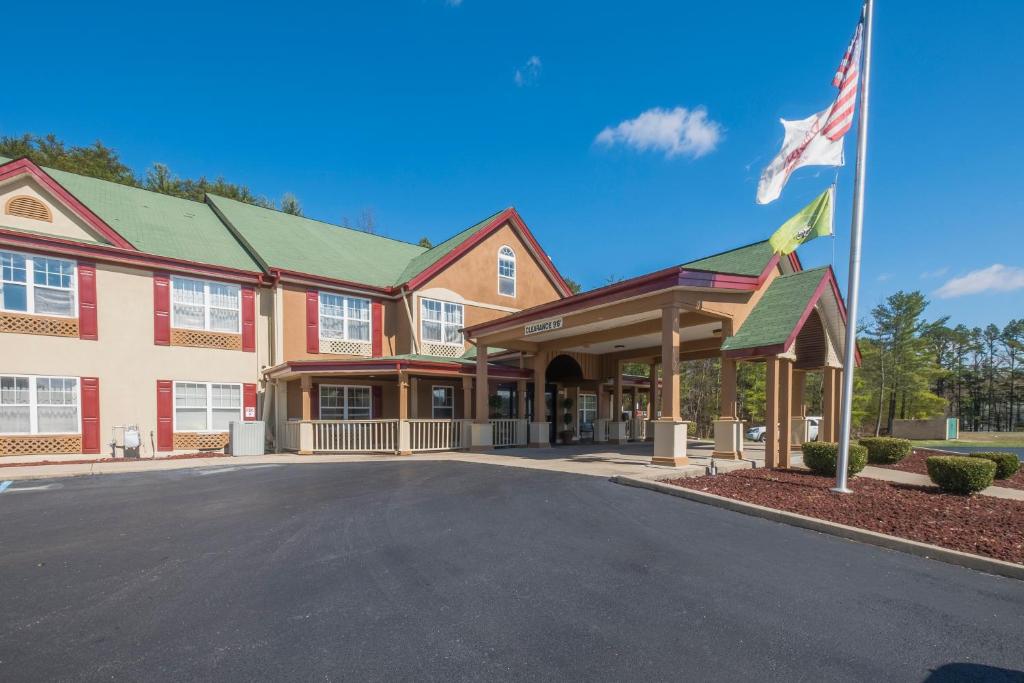 Red Roof Inn & Suites Corbin - main image