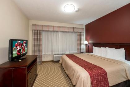 Red Roof Inn & Suites Corbin - image 15