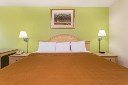 Travelodge by Wyndham Cordele - image 7